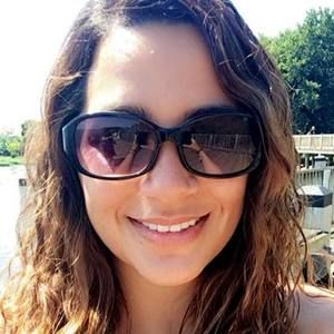 Meet your Posher, Carla